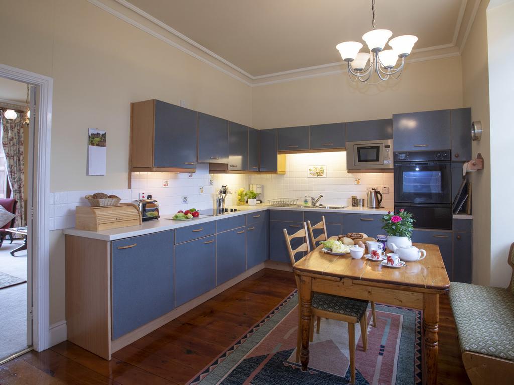 Brynhyfryd room 6